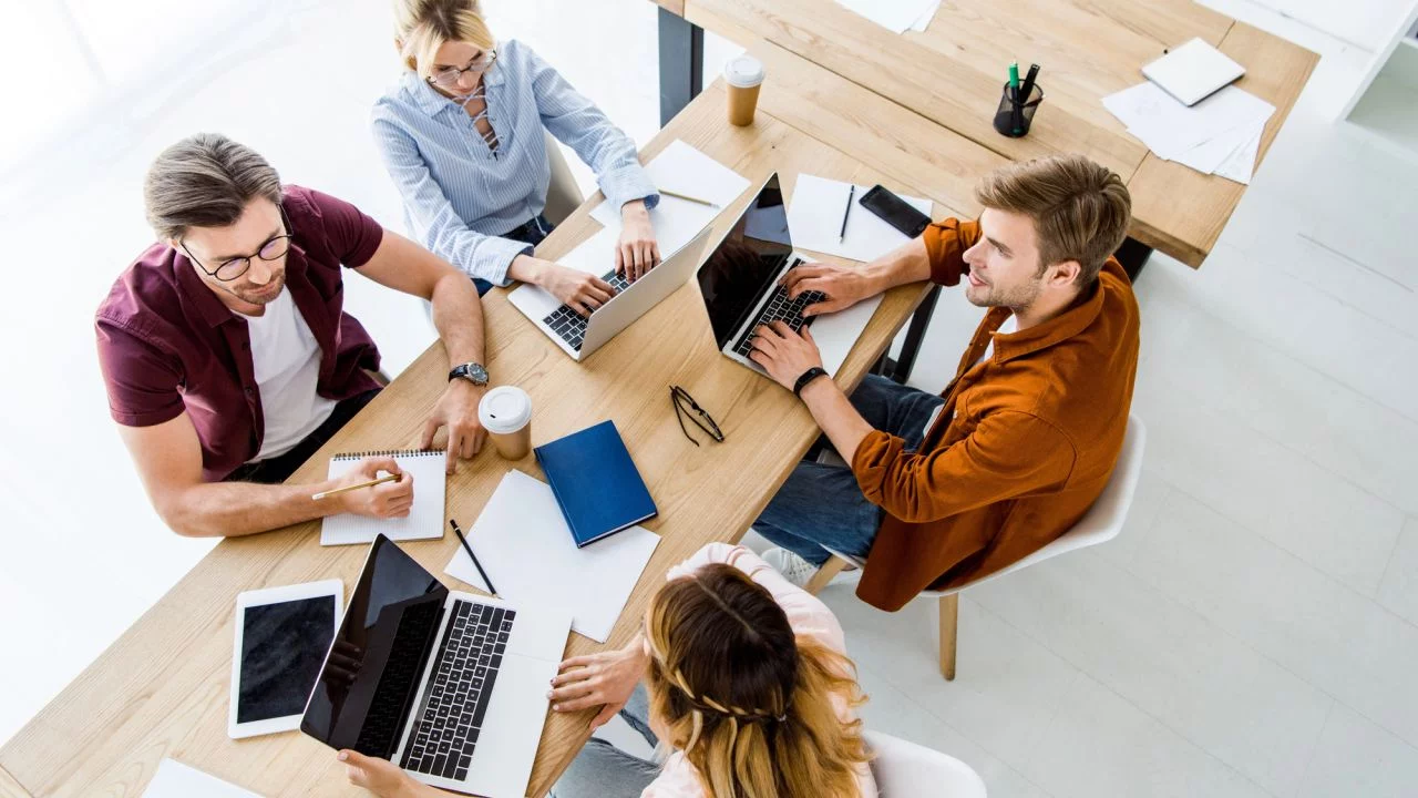 10 ideias para ter uma renda extra trabalhando com marketing digital