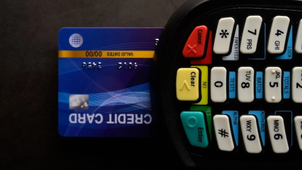 Novo alívio financeiro: como parcelar toda sua dívida do cartão em prestações fixas