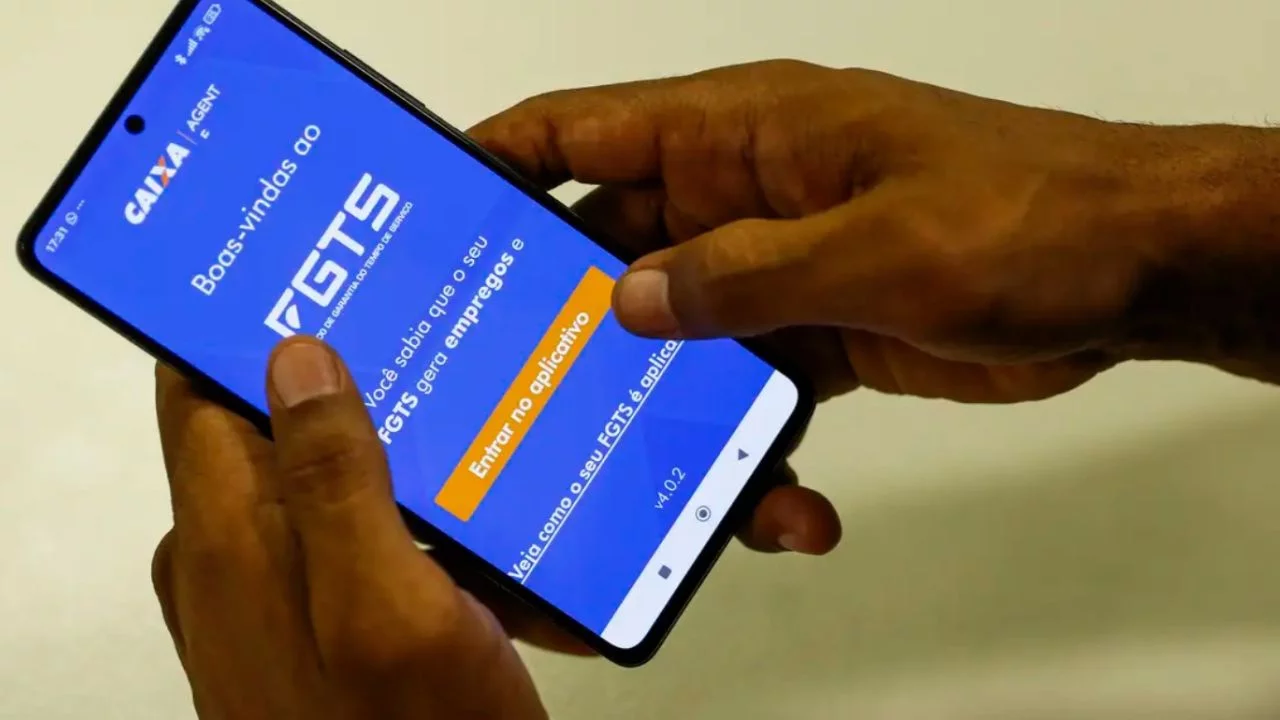 Como usar o Saque-Aniversário do FGTS para sair das dívidas