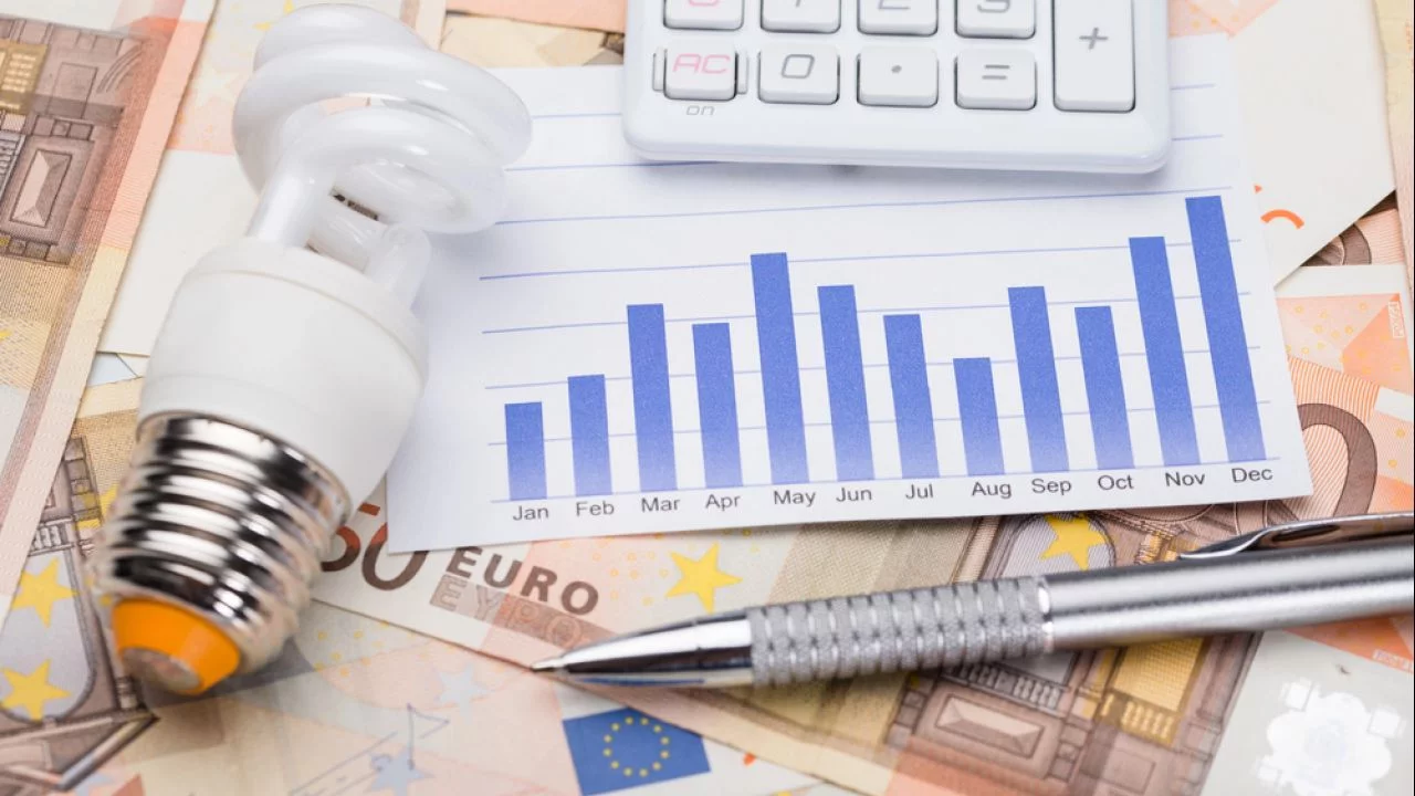 Conta de luz aumenta no verão: confira dicas para economizar