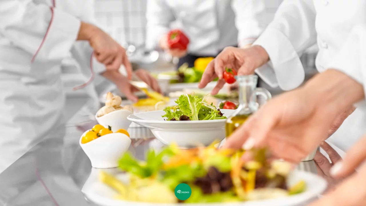 8 dicas para economizar dinheiro com comida e refeições